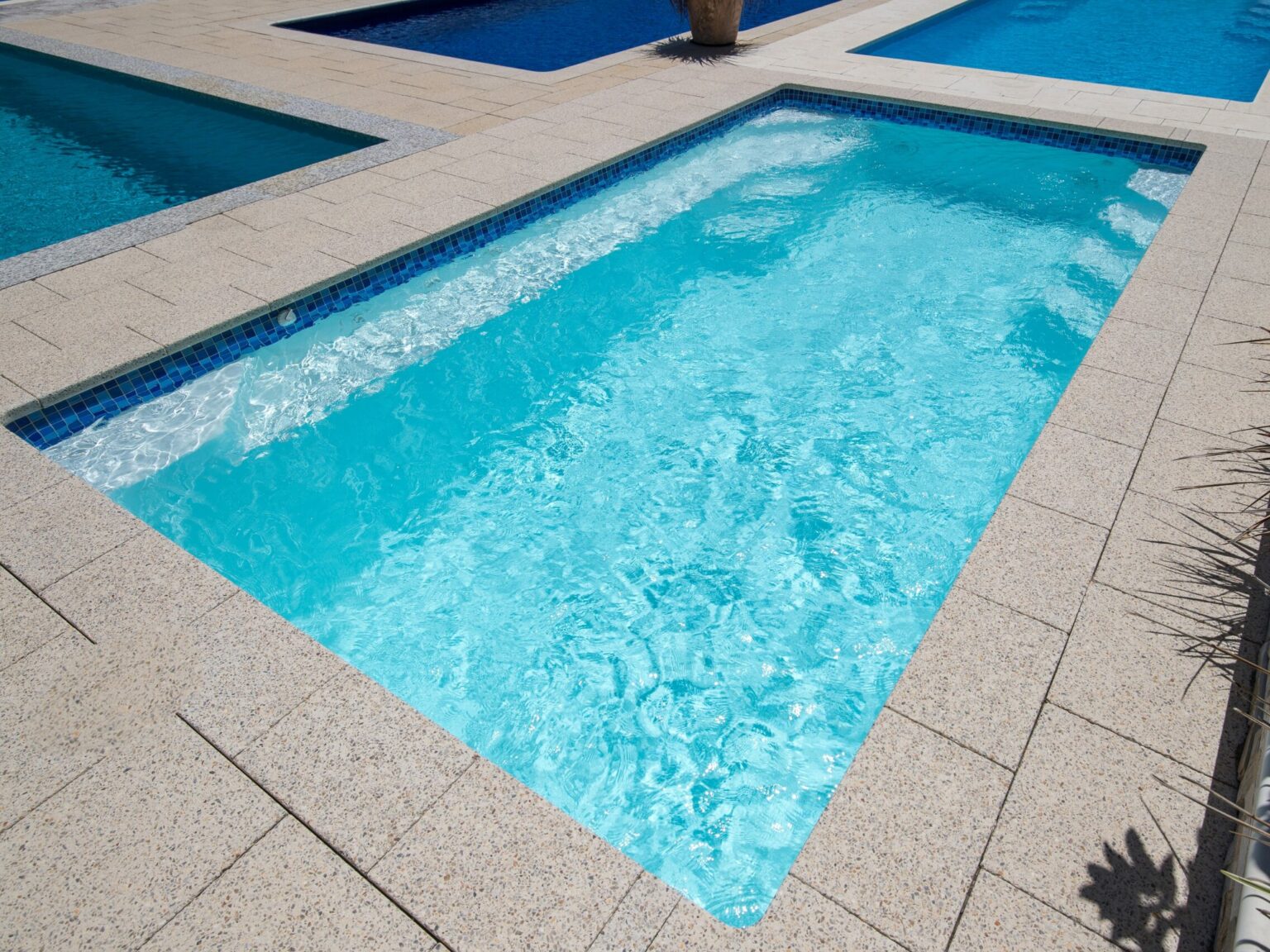 QUANTUM COMPOSITE Plunge Pools