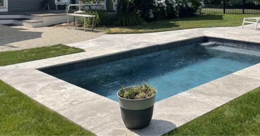 Guide to: Plunge Pools vs. Traditional Pools